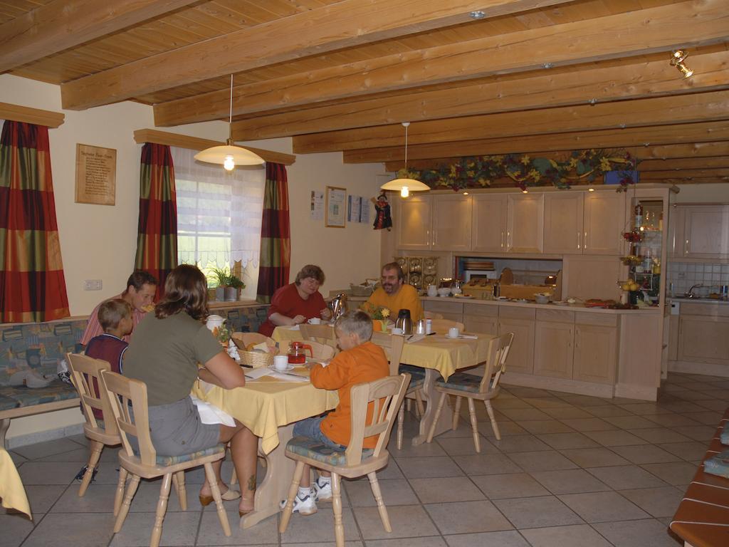 Pension Weiss Hohenwarth Exteriör bild